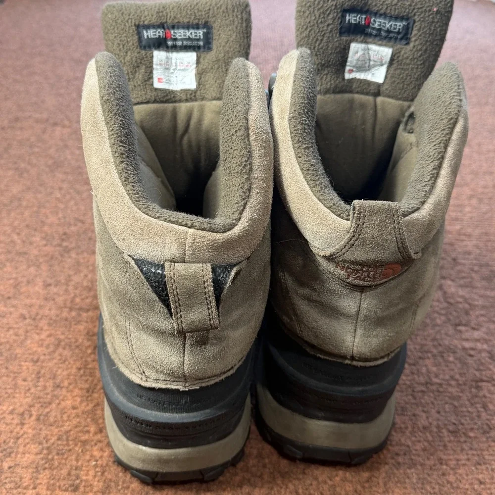 The North Face Men Chilkat III Waterproof Heatseeker Winter Boots Brown NF0A39V6